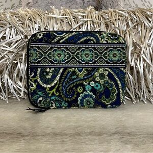 VERA BRADLEY Rhythm & Blues Tech Case Navy Green Paisley Padded 2011 10”x8”x1”